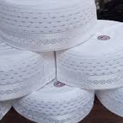 সিকুয়েন্স টুপি (XXAAX)